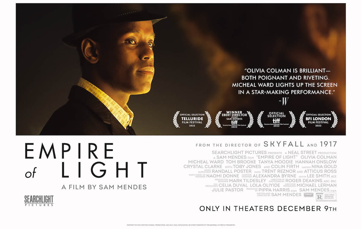 Review | 'Empire of Light,' Basking in Beams of Escape - The Santa ...