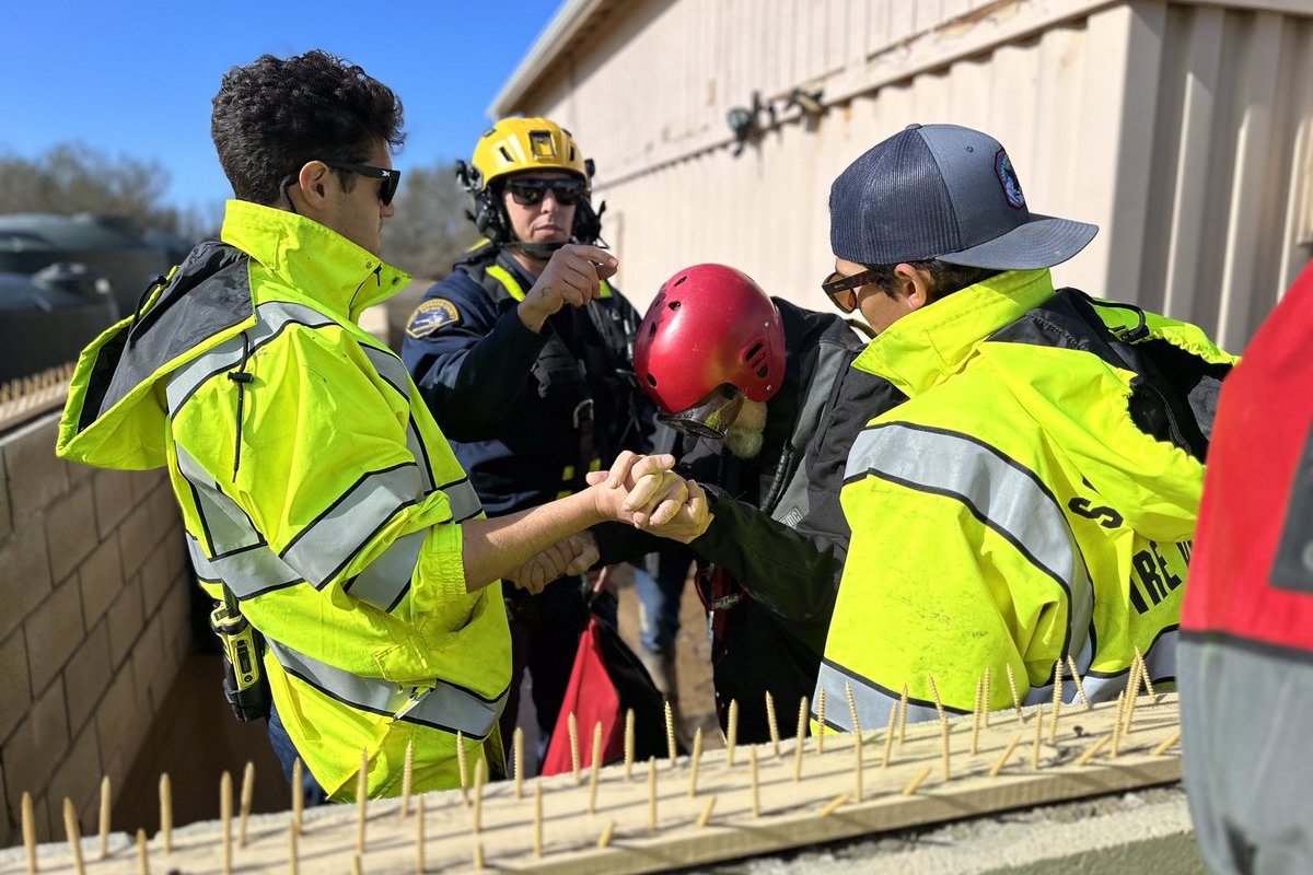 Dramatic Helicopter Rescue In Guadalupe The Santa Barbara Independent