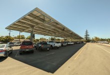 Construcción solar en el Distrito Escolar Unificado de Santa Bárbara