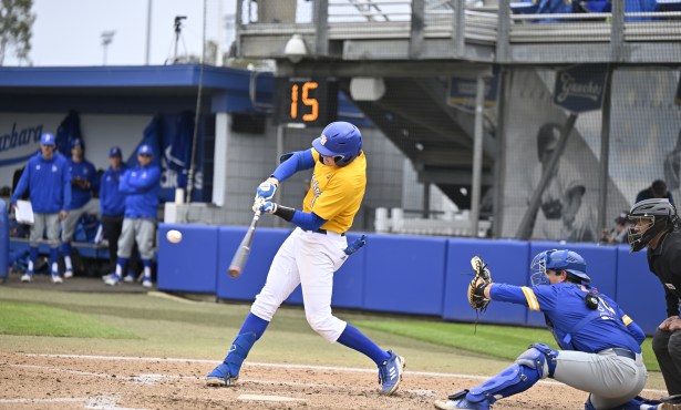 UCSB Baseball Extends Winning Streak to Ten Games After Sweeping Cal State Bakersfield