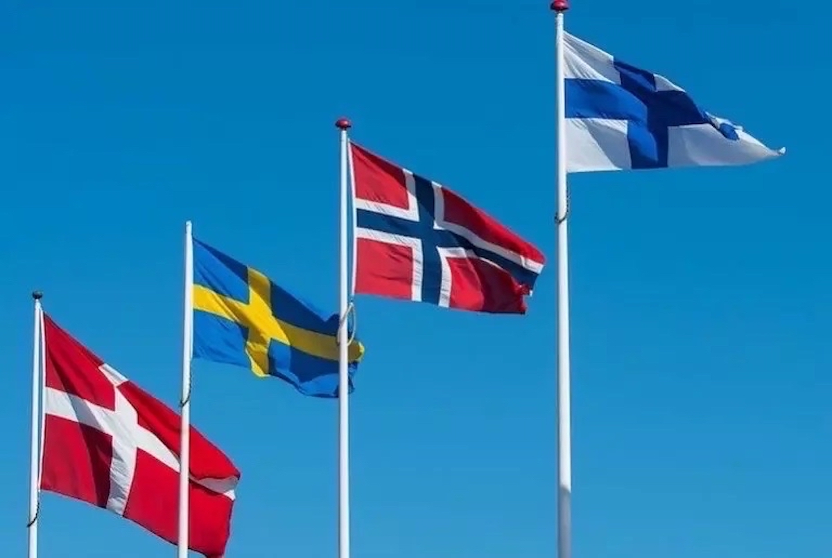 Норвегия швеция 13. Норвегия Швеция Финляндия Дания. Флаги Дании Швеции и Финляндии. Флаг Дании Норвегии и Швеции. Флаг Швеции Норвегии и Финляндии.