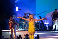 Review | Kelsea Ballerini Brings a Ray of Sunshine to the Santa Barbara Bowl
