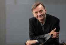 Sir Stephen Hough, piano