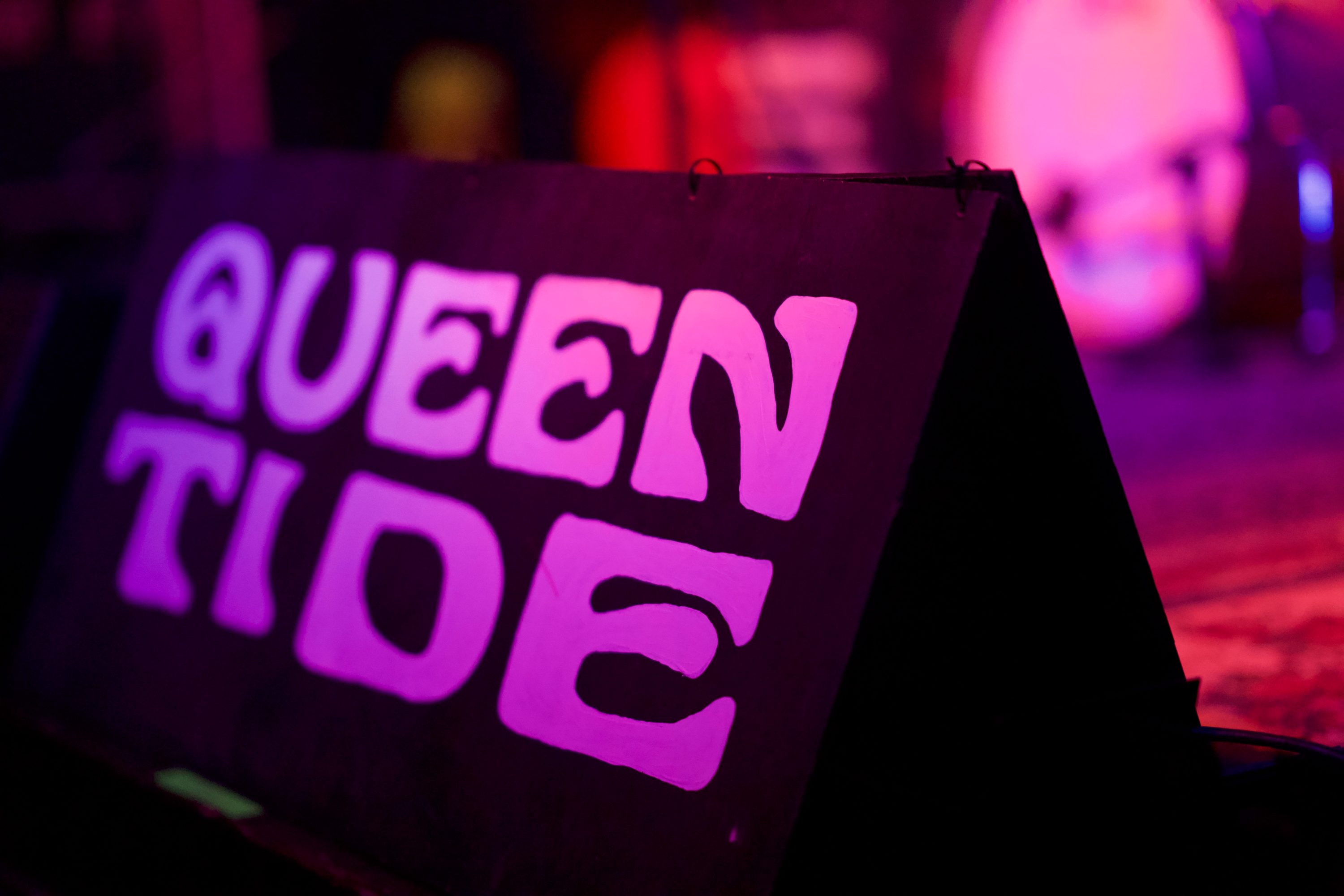 Review Queentide at SOhO Restaurant & Music Club The Santa Barbara