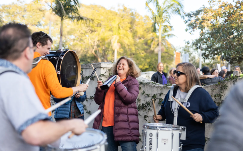 Santa Barbara Unified Teachers Bang the Drum for Better Pay