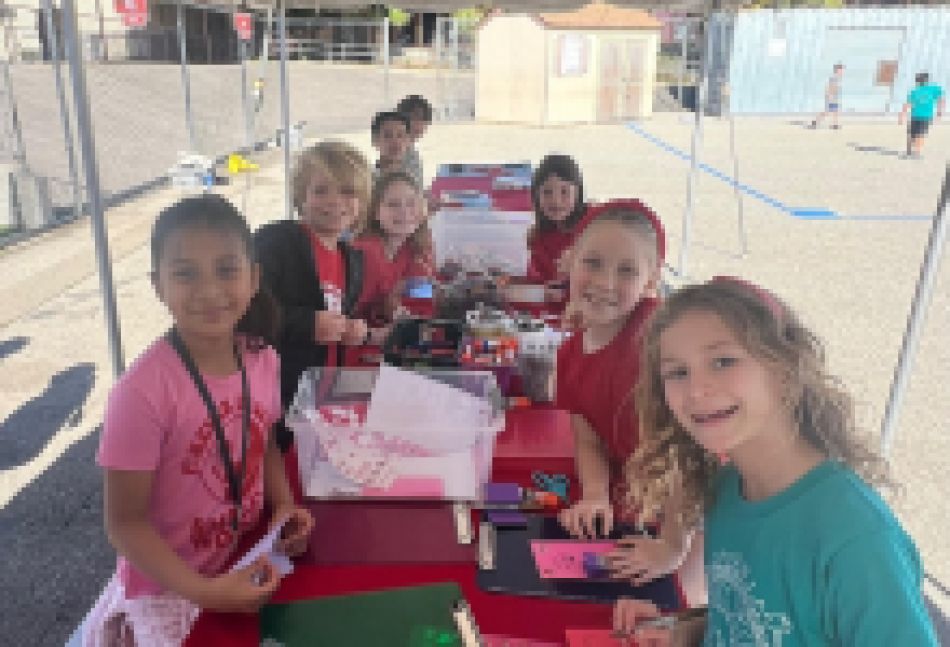 SBUSD Students Spread Love Through Community Service Project