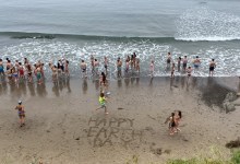 Hundreds in Isla Vista Celebrate Earth Day with ‘The Plunge’