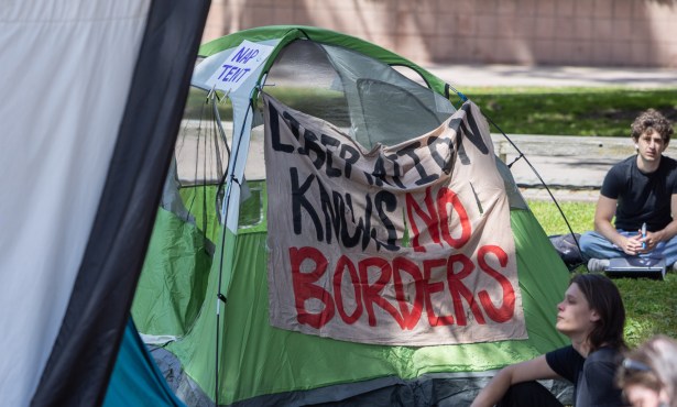 UC Santa Barbara Students Set Up Camp Peacefully