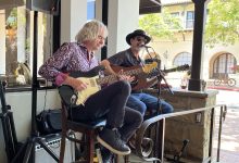 Sunday Music at Benchmark Eatery