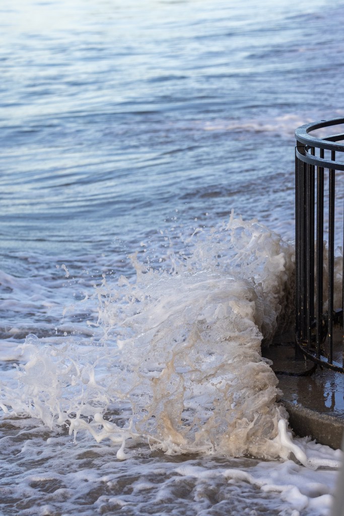Santa Barbara Sees Sea Levels Rise During King Tide The Santa Barbara