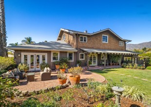 Squeezing Sweet Stories from Lemon Acres Barn