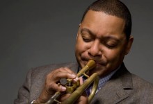 Review | Lively History Lesson in Houses of Assorted Repute