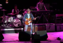 Review | Guitars, Wide-Brimmed Hats, and Hillbilly-ish Hipness