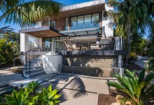 A Stunning Blufftop Home Kicks Off ArchitecTours 2025