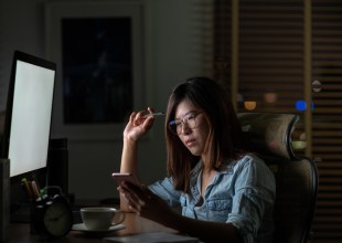 Digital Minimalism: A September Reset for Your Mind