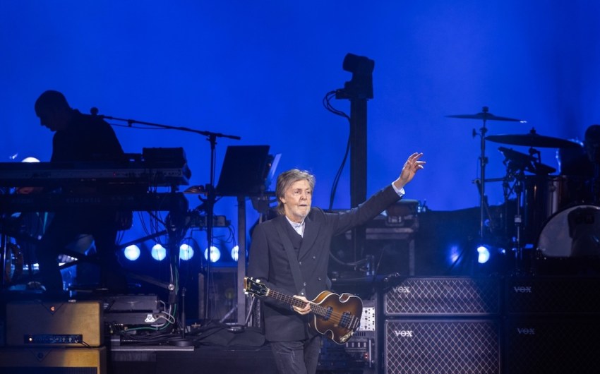 A Blast from Entertainment Past 5 Review | Paul McCartney Delivers, in Spades, at the Santa Barbara Bowl