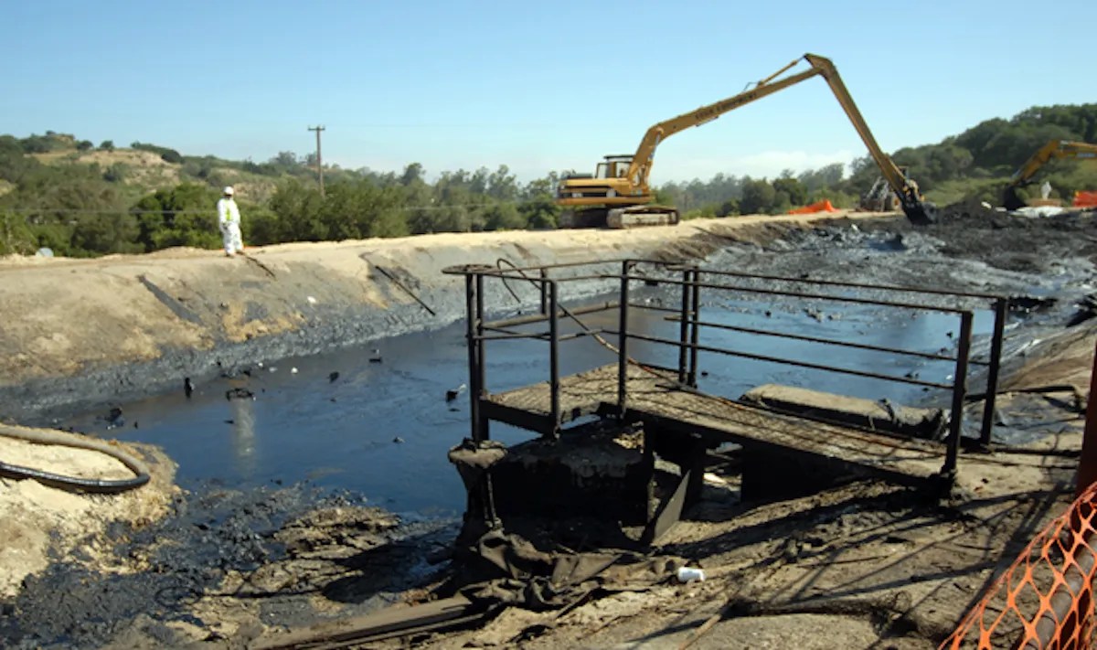 Phase Out Oil to Protect Our Health and Environment Phase Out Oil to Protect Our Health and Environment