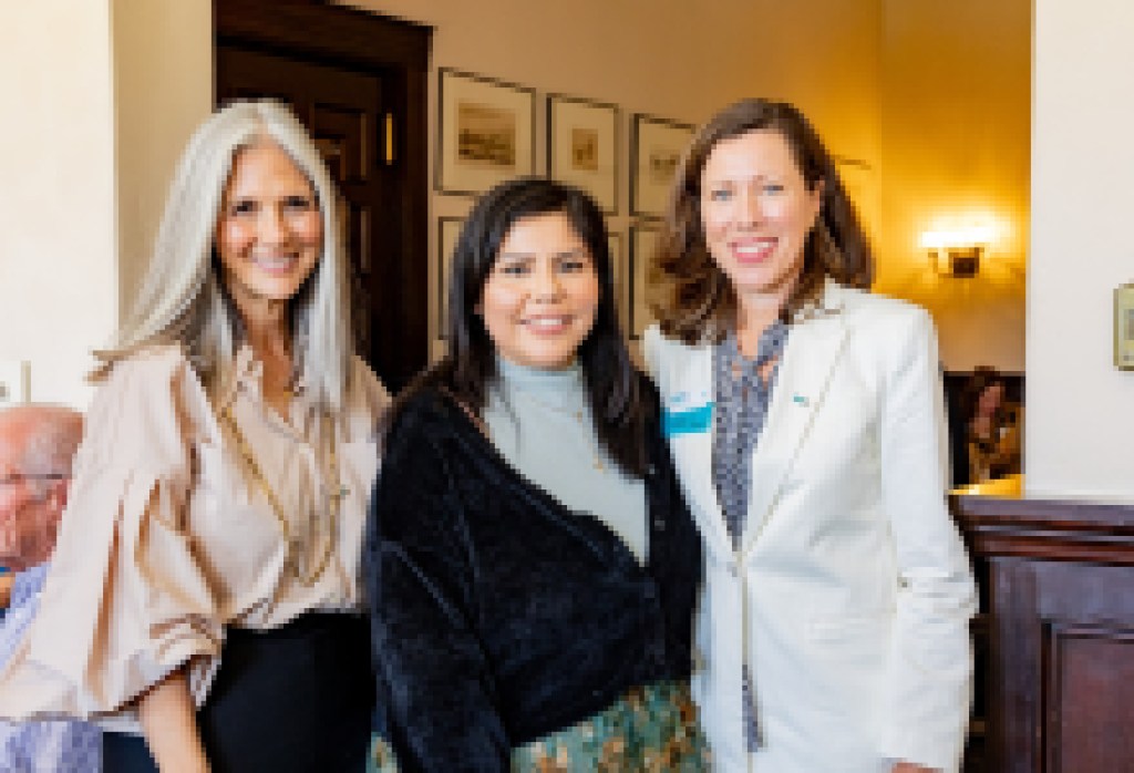 Women’s Economic Ventures (WEV) Celebrates National Give to Women & Girls Day by Honoring Gwyn Lurie and WEV’s League of Extraordinary Women