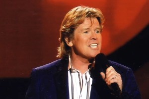 Herman’s Hermits' Peter Noone: A Benefit Concert for Notes For Notes
