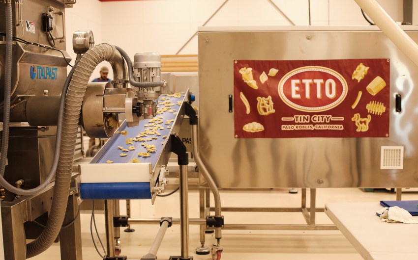 Goleta Schoolkids Embrace Etto Pasta