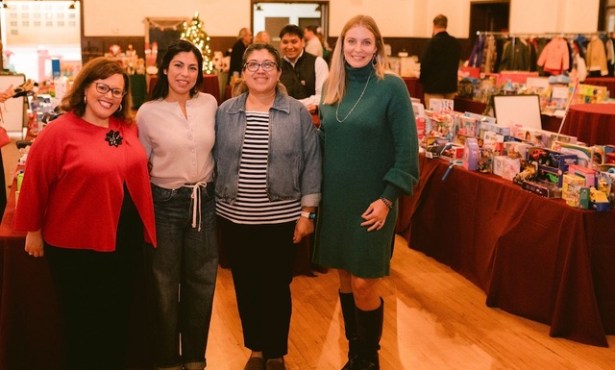 SYV People Helping People Fulfills a Holiday Wish for Vulnerable Families 