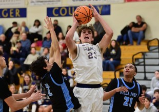 The Chargers’ Fourth-Quarter Comeback Falls Short in 55-50 Loss to Villa Park