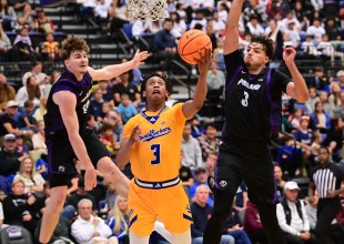 Gauchos Steamroll Portland 79-61 in Final Game of 2025