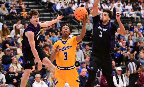 Gauchos Steamroll Portland 79-61 in Final Game of 2025