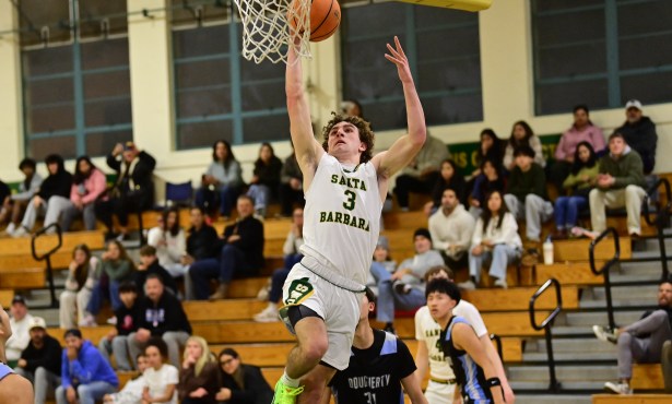 Santa Barbara Holiday Classic: The Dons and Royals Capture Hard-Fought Victories on Saturday