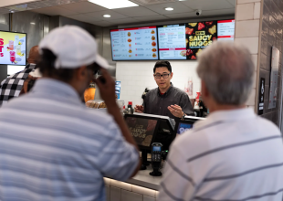 California’s Minimum Wage Is Increasing in 2026 as Los Angeles Debates $30 an Hour