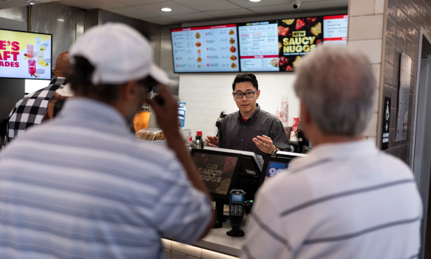 California’s Minimum Wage Is Increasing in 2026 as Los Angeles Debates $30 an Hour