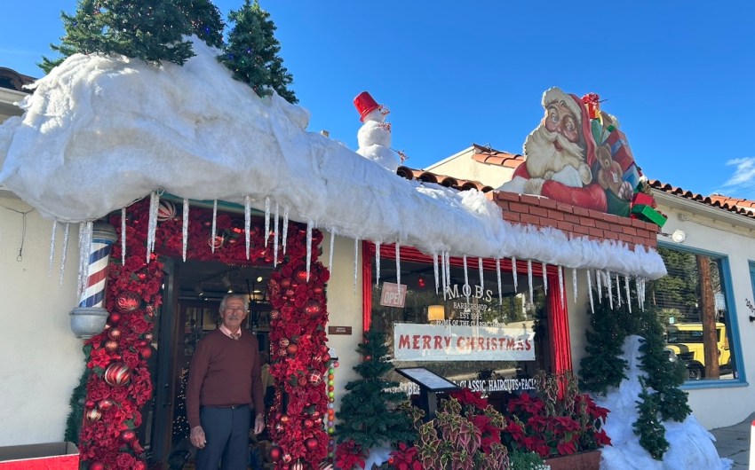 Keeping Christmas Spirit Alive, the Old-Fashioned Way