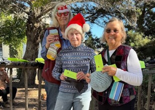 Holiday Knits Bring Warmth to Goleta’s Bus Stops