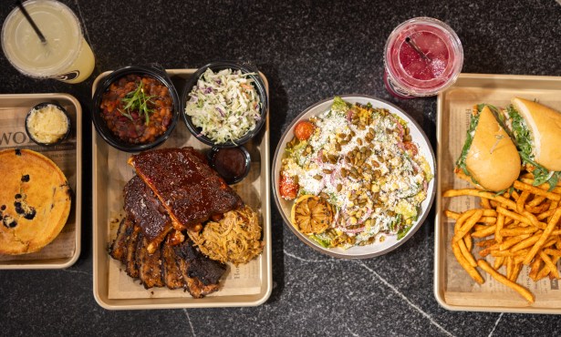 Que Is Cued Up for Smokey Goodness