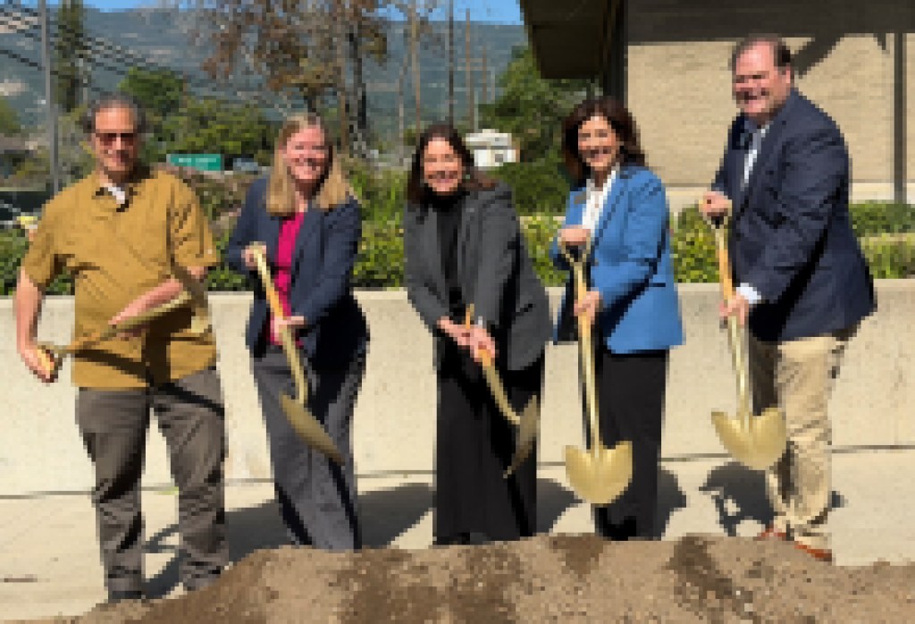 Ceremonia de inauguración celebra el inicio oficial de la construcción en la Biblioteca del Valle de Goleta