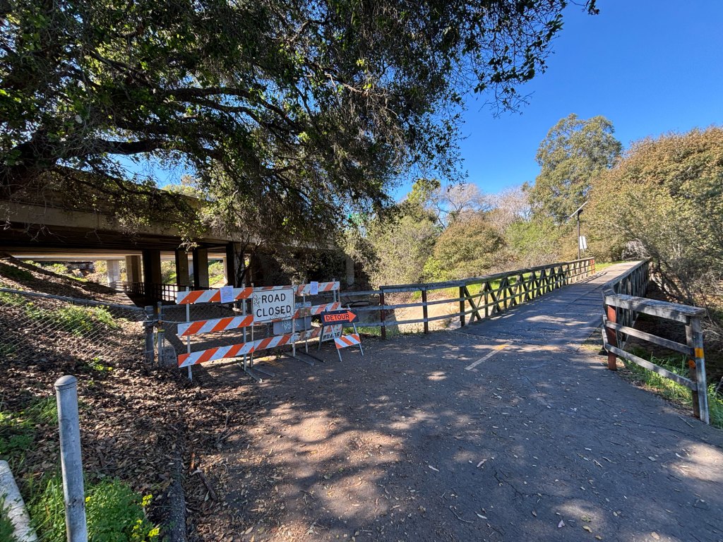 Maria Ygnacio Bike Path Closed at U.S. Highway 101