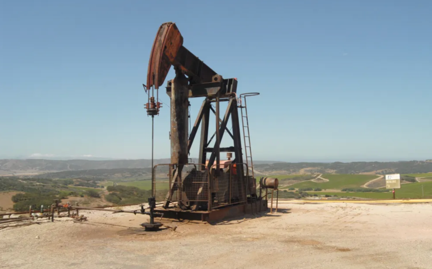 Santa Barbara County Siblings Sue State over Oil Drilling Rights