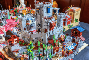 Solvang Brick & Builds