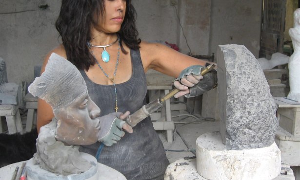 Images With a Global View