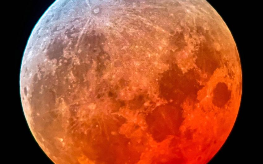 Blood Moon Rising: Total Lunar Eclipse Visible in Santa Barbara 