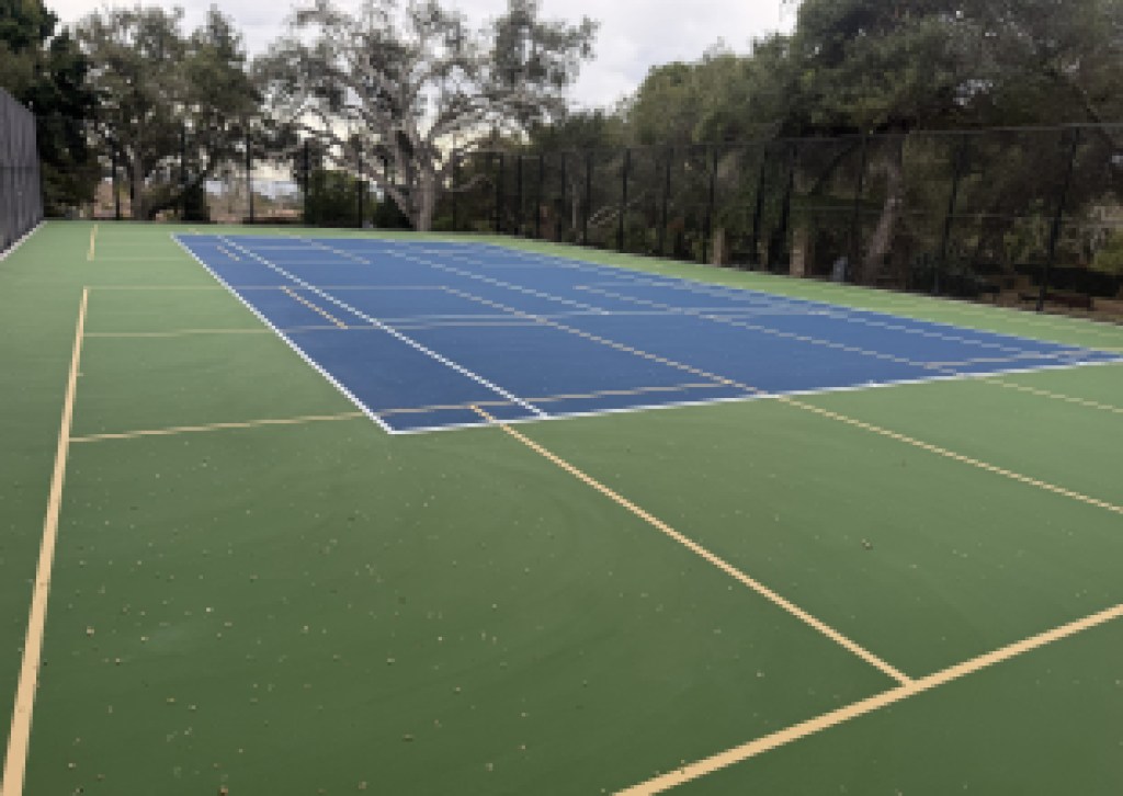Se Completa la Renovación de la Cancha de Tenis del Parque Manning