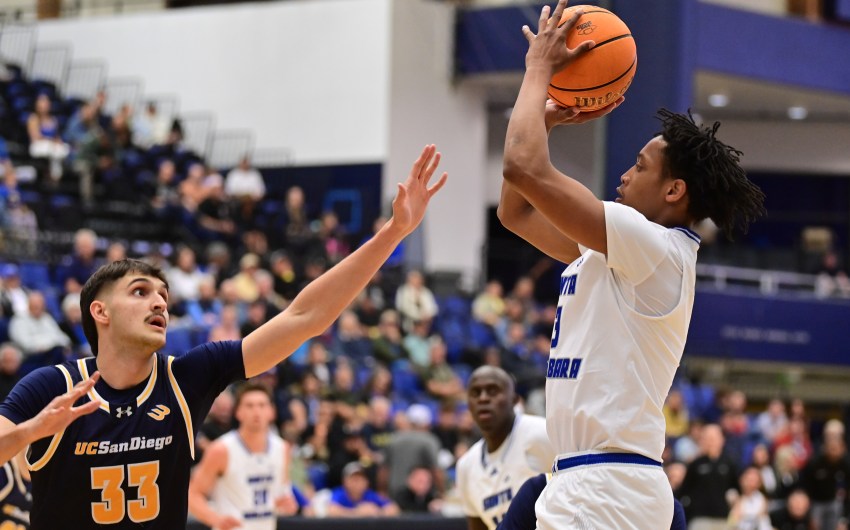 UC San Diego stuns UC Santa Barbara With Buzzer-Beater in Regular-Season Finale