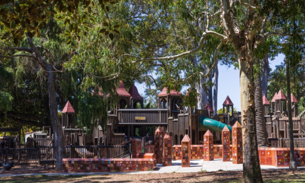 Cierre temporal del parque infantil Kid’s World por mantenimiento