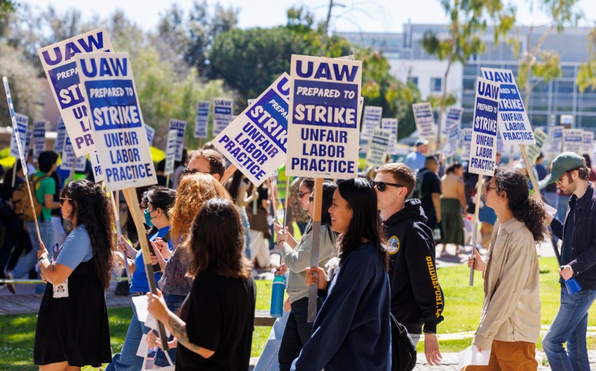UAW Workers Stage ‘Last Chance’ Practice Picket at UC Santa Barbara
