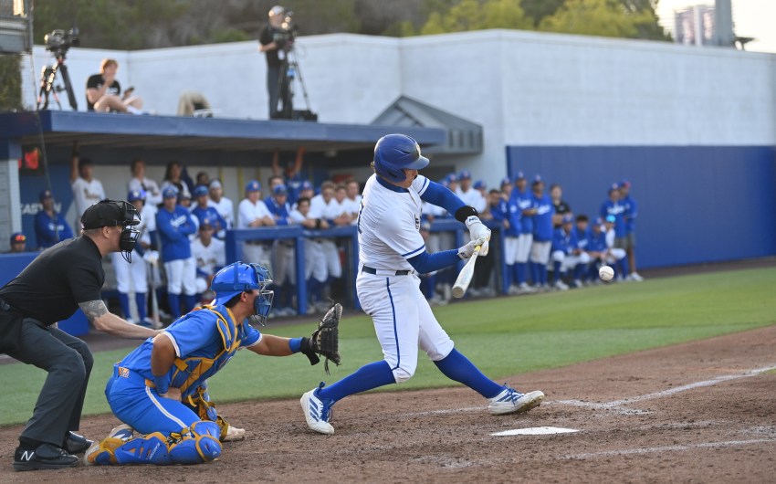 No.1 UCLA Baseball Avenges Upset With 15-3 Rout of UCSB
