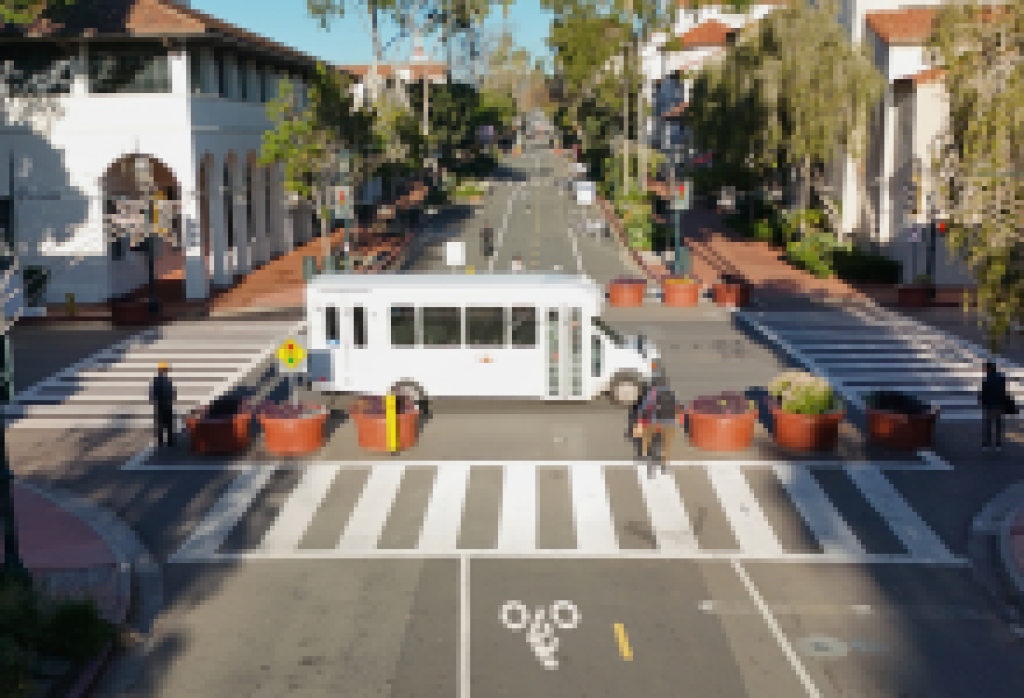 Carrillo Street: Modified Traffic Pattern Starting April 13