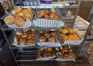 Yetz’s Bagels Rolls Into Goleta
