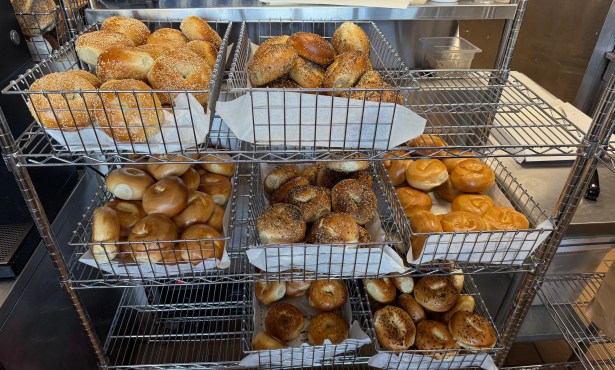 Yetz’s Bagels Rolls Into Goleta
