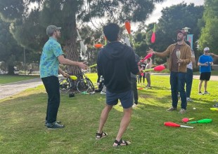 ‘Gravity Is Better in Isla Vista’: 50th Annual Jugglers’ Festival Scheduled This Weekend