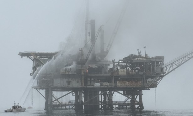 Fire Breaks Out on Platform Habitat off Coast of Summerland